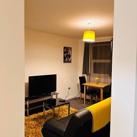 City Blessed Apartment 1 With Free Parking 노스쉴즈 외부 사진