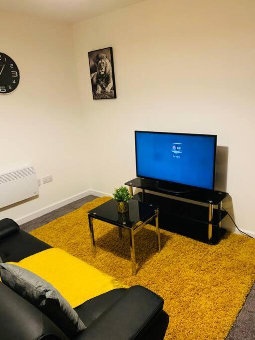 City Blessed Apartment 1 With Free Parking 노스쉴즈 외부 사진