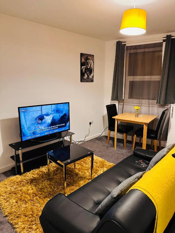 City Blessed Apartment 1 With Free Parking 노스쉴즈 외부 사진