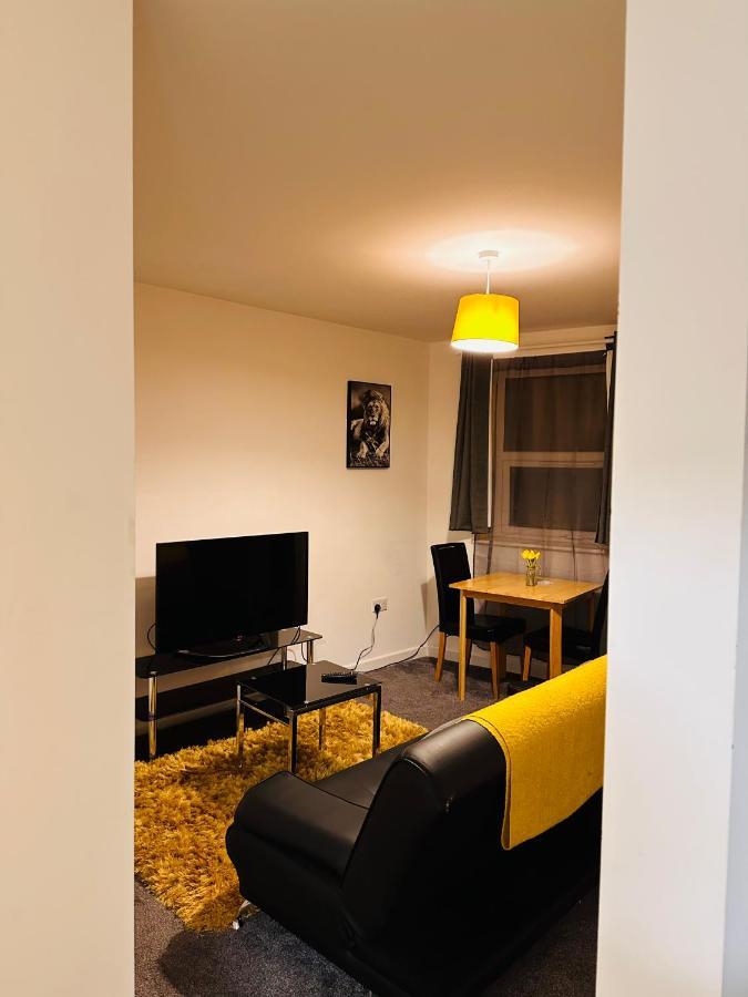 City Blessed Apartment 1 With Free Parking 노스쉴즈 외부 사진